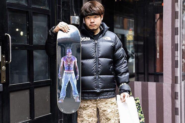 tupac hologram skateboard