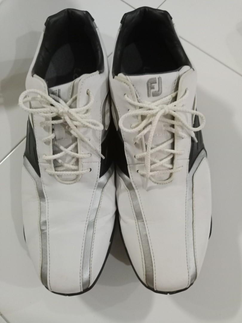 used golf shoes