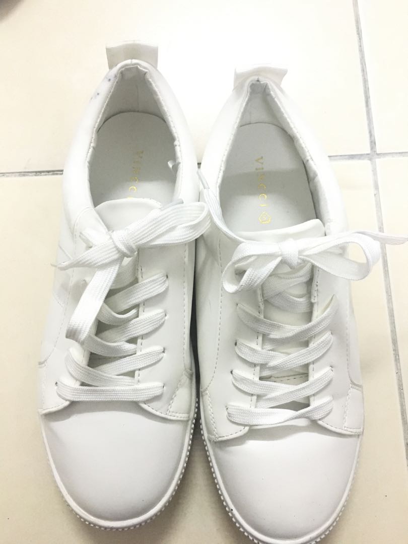 Vincci white outlet shoes