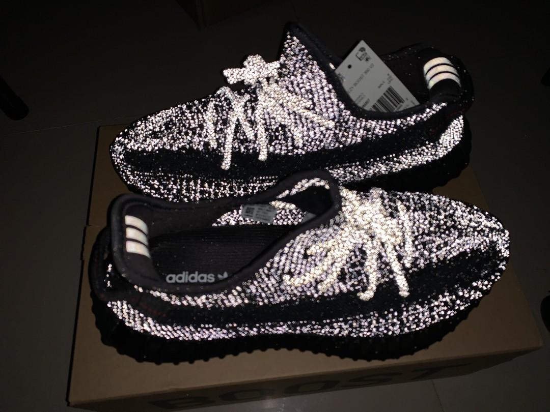 Yeezy Boost 350 V2 Black reflective
