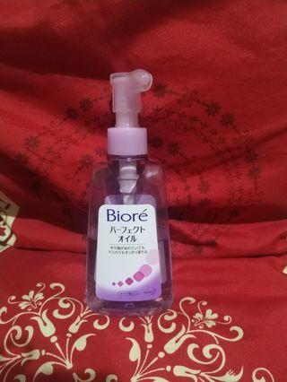 Biore Cleansing Oil