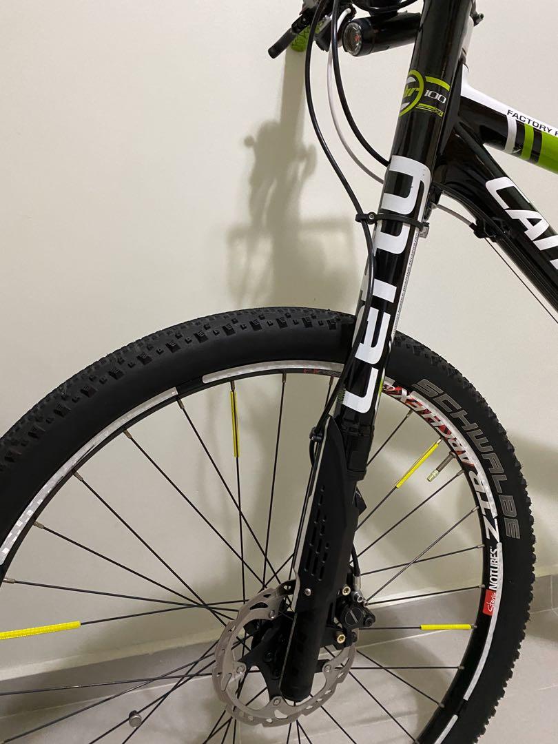 Cannondale f26 hot sale carbon