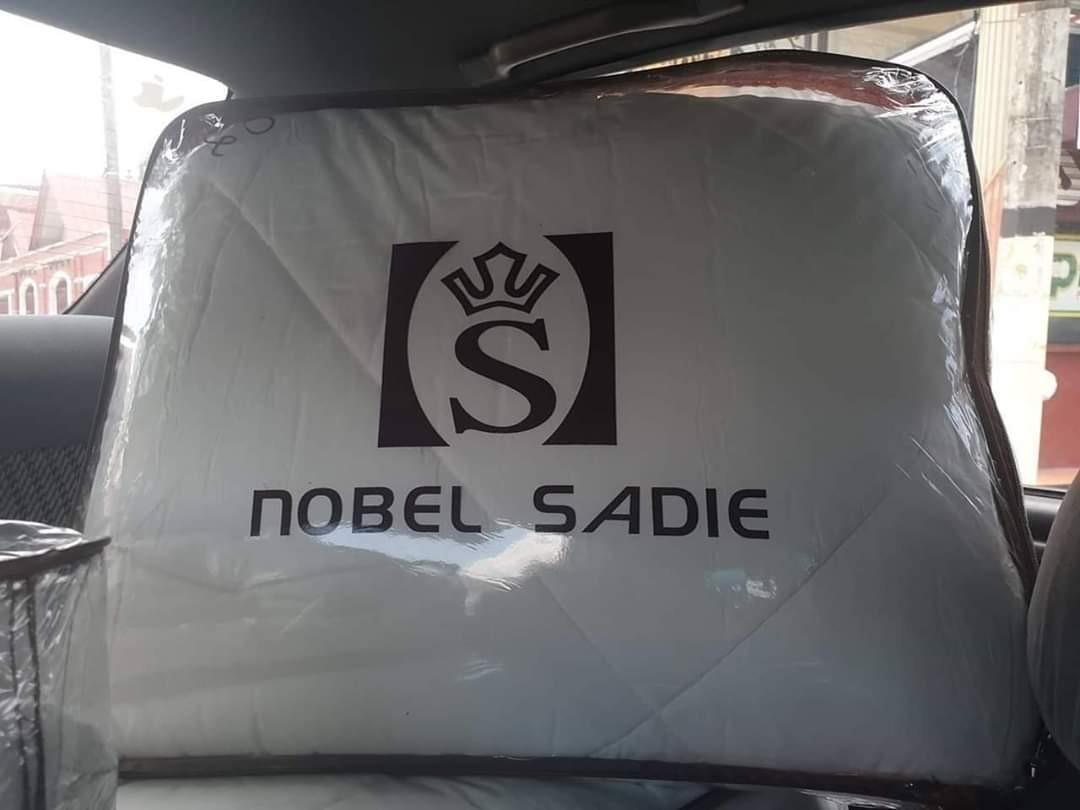 Hotel type comforter (Category: Laundry Baskets) located in Mandaluyong City. Submitted by shopmla (Listing ID 281115514, Image 1). Description: ‼️CLEARANCE SALE‼️ NOBEL SADIE 100% Natural Cotton Comforter Hotel Style. Double (150x200cm) - Php750.00 Queen (180x220cm) - Php840.00 King (200x230cm) - Php950.00 Color: White ONLY Shipping via Lalamove charge to buyer Bdo Bpi family.