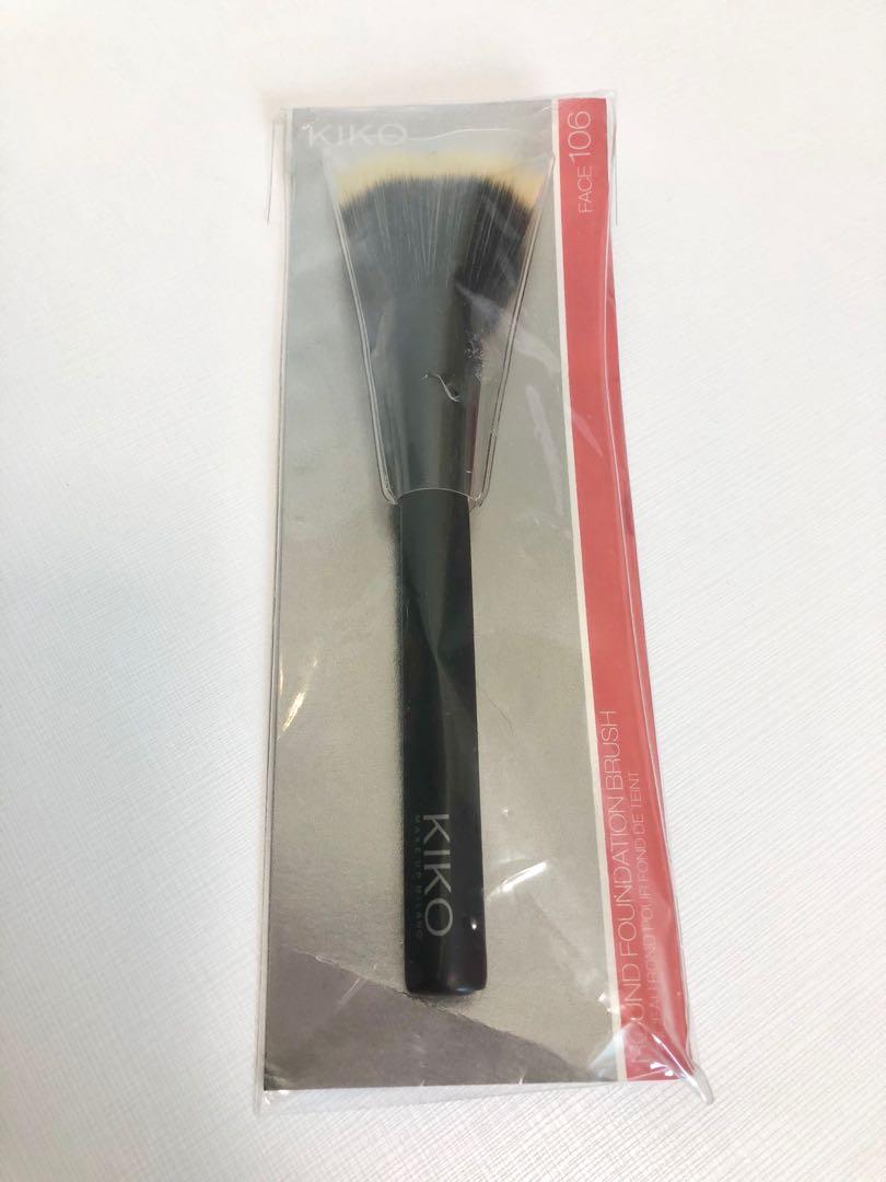Kiko 全新 Round Foundation Brush , 美容＆化妝品, 健康及美容 皮膚護理, 化妝品 Carousell