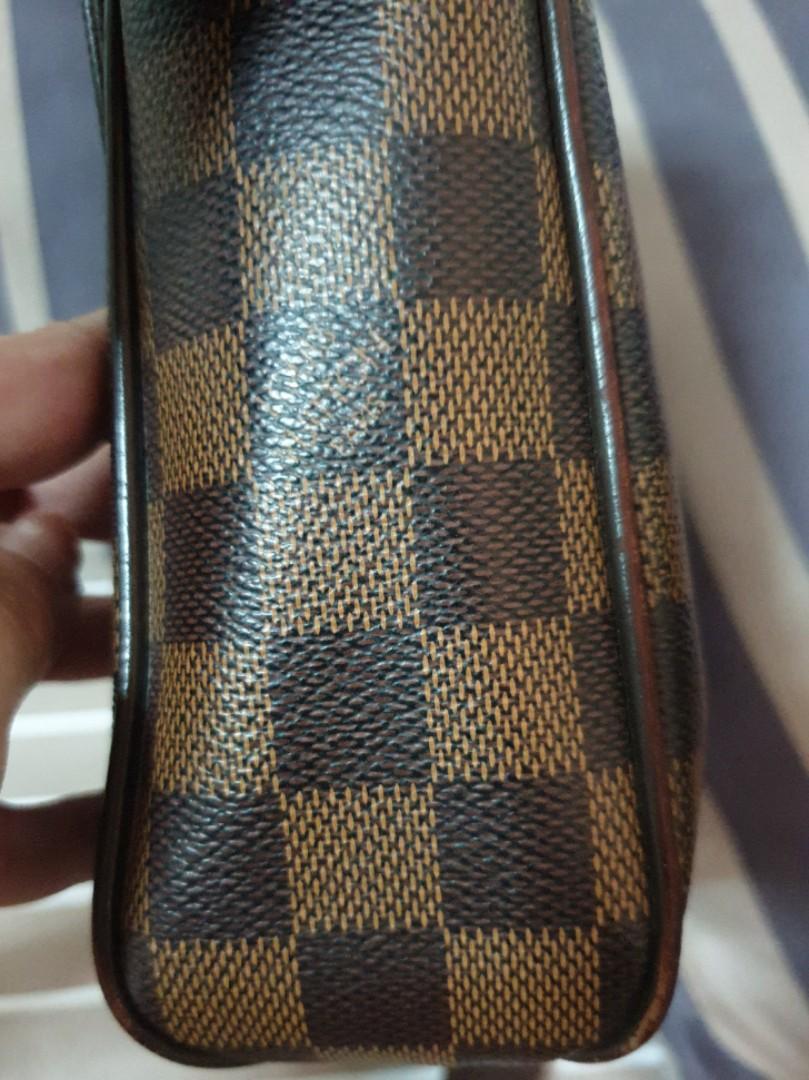 Louis Vuitton - Damier Graphite District PM Crossbody bag - Catawiki
