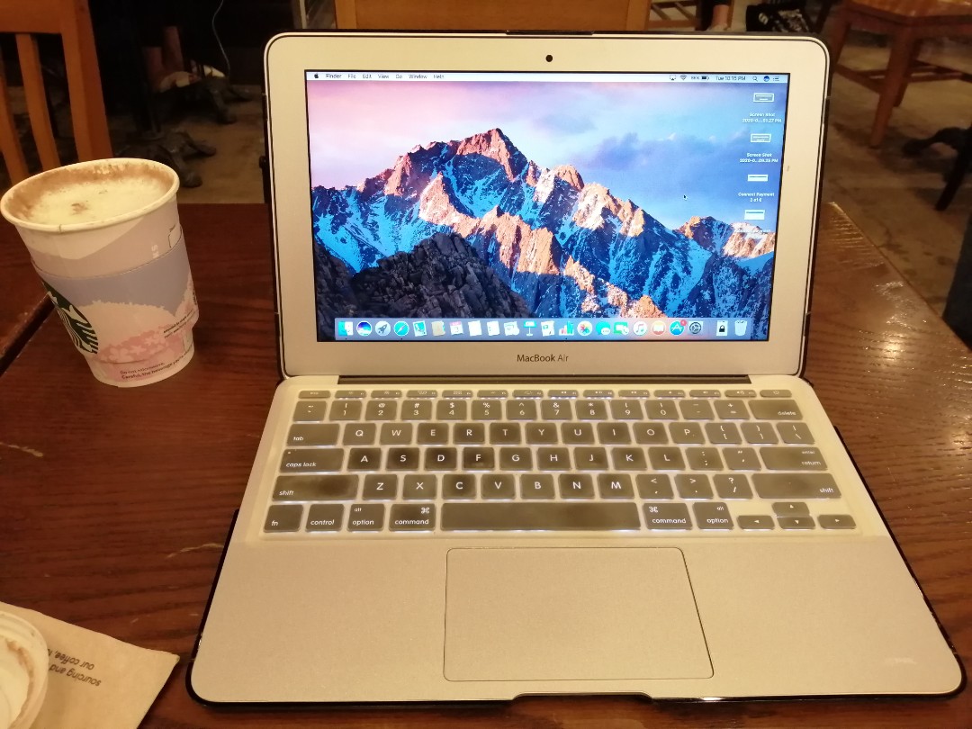 MacBook Air 2011 Mid 11インチPC/タブレット