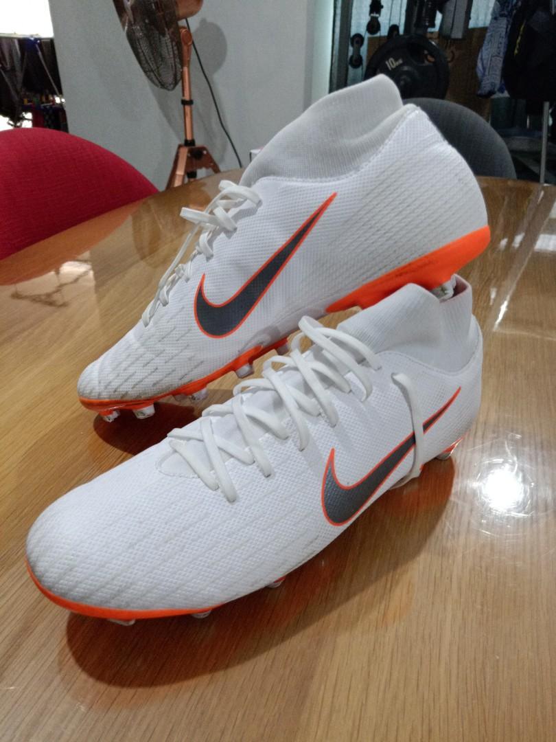 mecurial football boots