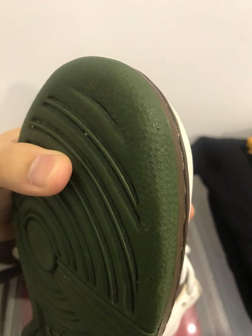 nike shox rivalry footlocker