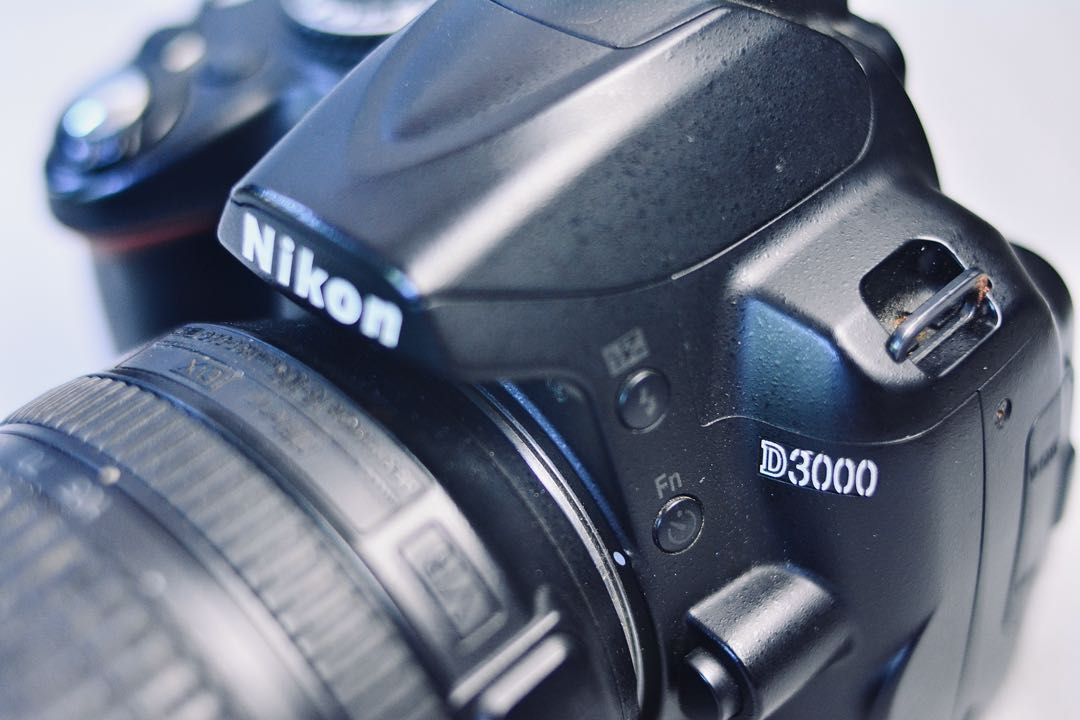 Nikon D3000, Photography, Photography Accessories, Flashes on Carousell