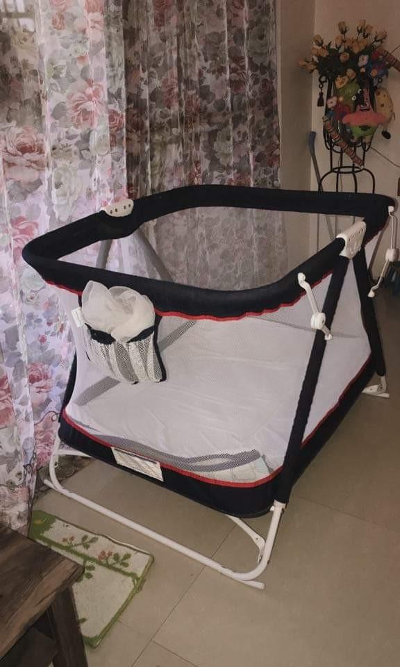 Giant Carrier Playpen / Crib for baby 1700 only (rocking ...
