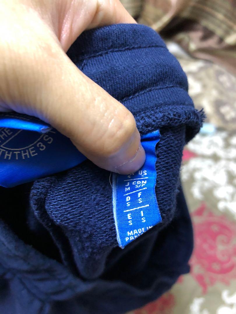 adidas shorts短褲 （分類：短褲）位於 Hong Kong。 由 ck1324 提交（商品編號 281155090，圖片 3）。簡介： 全新短褲 只係洗左冇著過 S碼 $150。