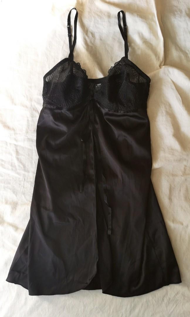 BLACK SLEEP WEAR Dress (Category: Maternity wear) located in Quezon City. Submitted by boom_style (Listing ID 281292799, Image 2). Description: 💯 Original ☑️FLAUNT YOUR FIGURE ☑️FITS SMALL TO MEDIUM.