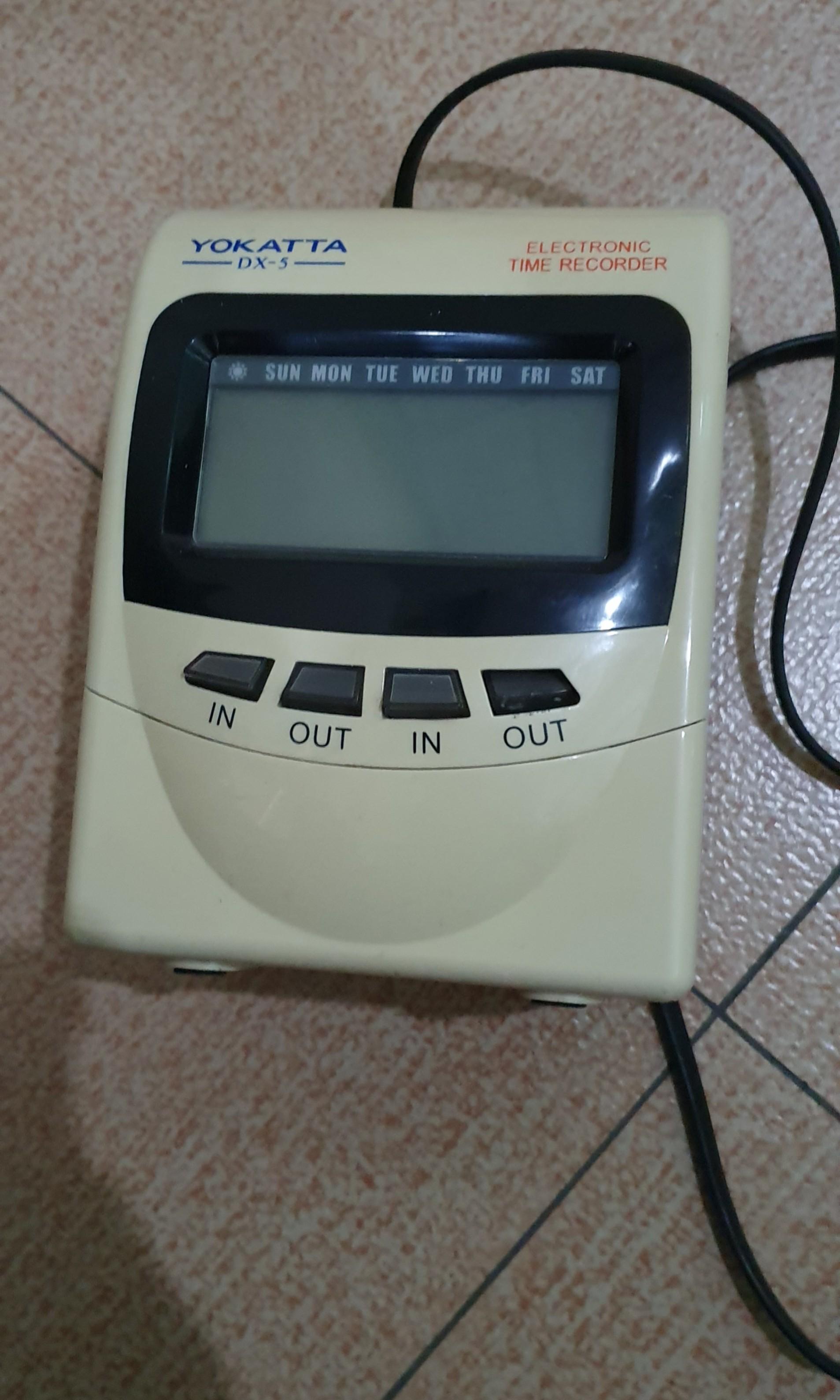 BROKEN BUNDY CLOCK PARTS STILL INSIDE (Category: Office Furniture & Fixtures) located in Manila. Submitted by boringmomnoni (Listing ID 281166568, Image 1). Description: ✅ Brand: Yokatta ✅ AS IS. I don't know what's wrong with it. PICK UP in METROPOLI DRIVE BAGUMBAYAN QC or ship to your address.