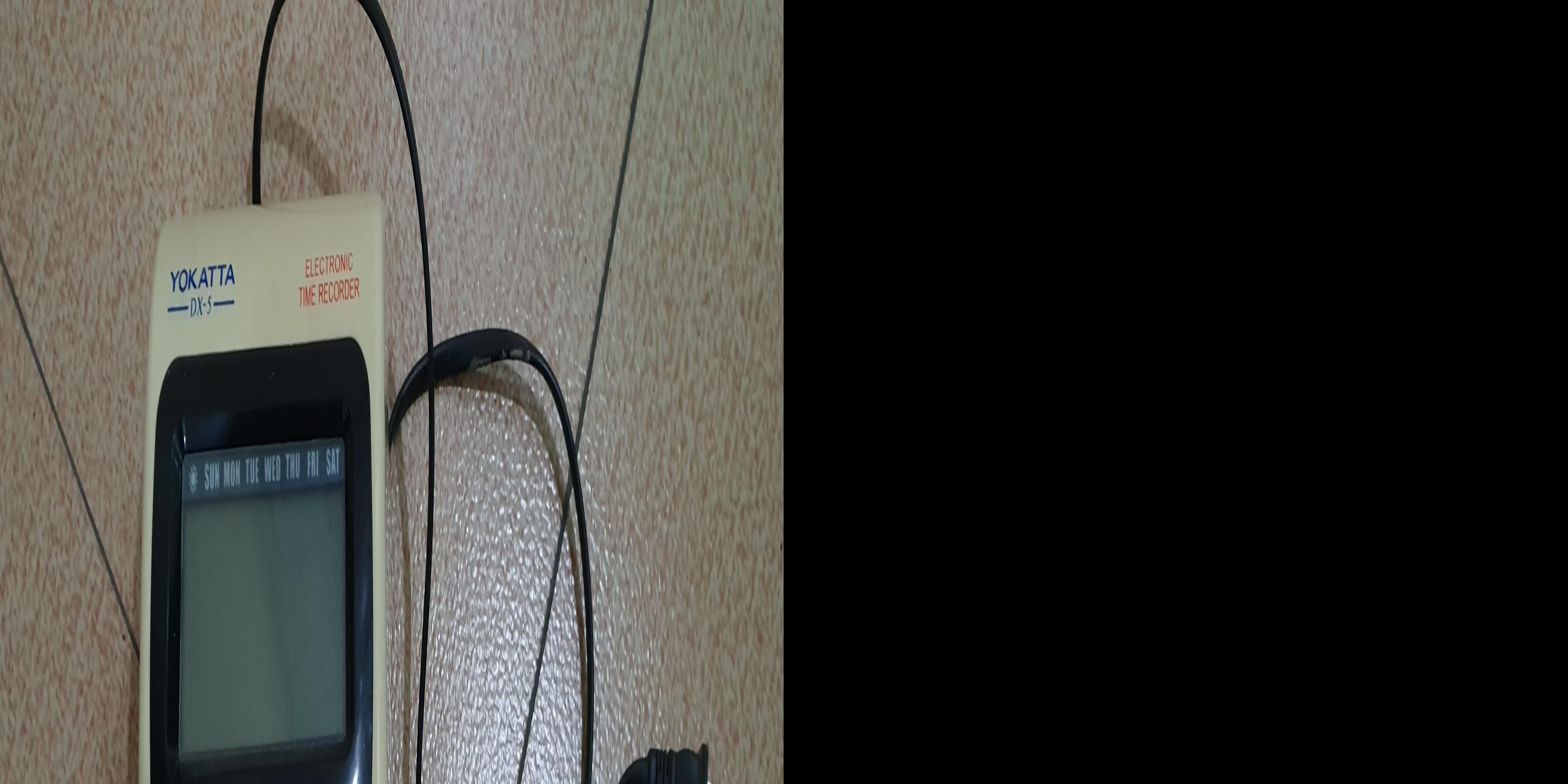 BROKEN BUNDY CLOCK PARTS STILL INSIDE (Category: Office Furniture & Fixtures) located in Manila. Submitted by boringmomnoni (Listing ID 281166568, Image 2). Description: ✅ Brand: Yokatta ✅ AS IS. I don't know what's wrong with it. PICK UP in METROPOLI DRIVE BAGUMBAYAN QC or ship to your address.