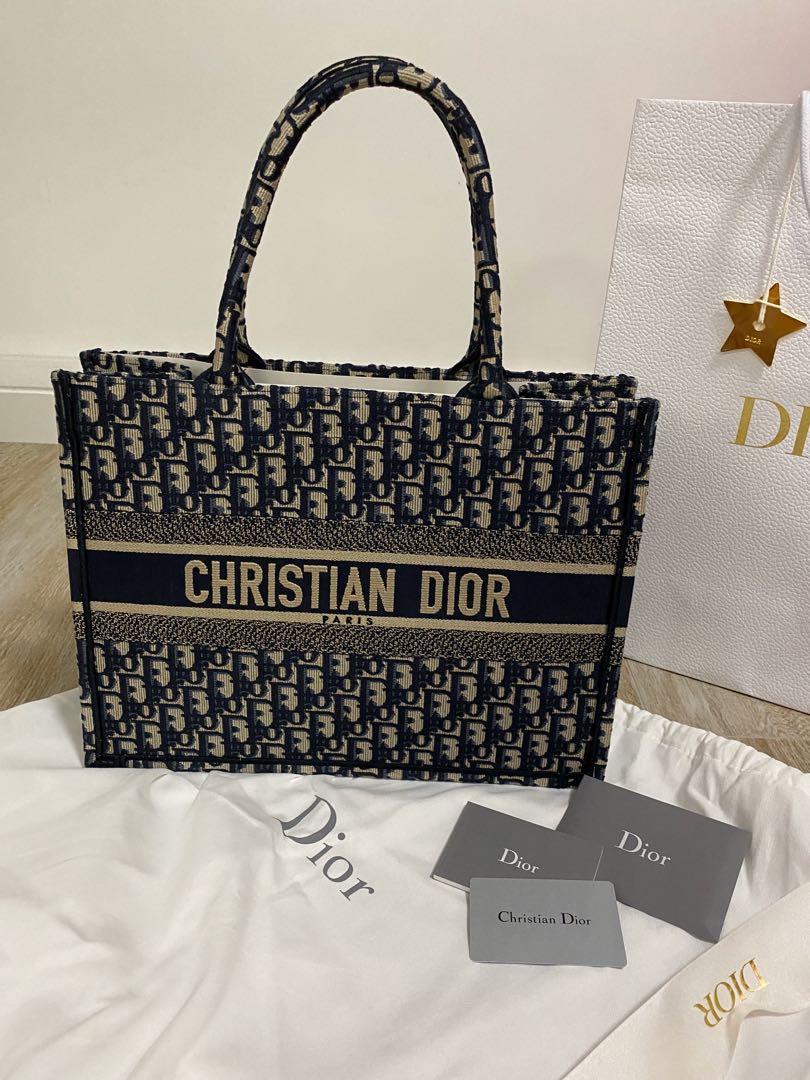 Christian dior deals canvas bag price
