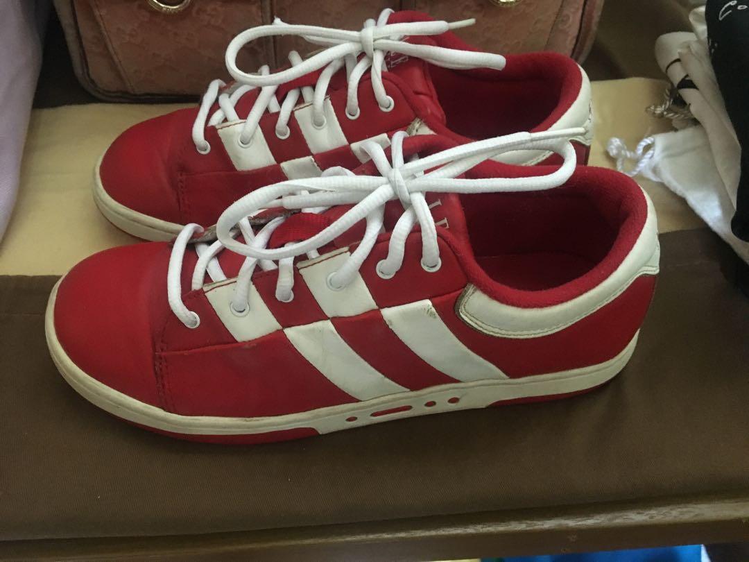 Elle Sports Women S Sneakers Women S Fashion Shoes Sneakers On Carousell