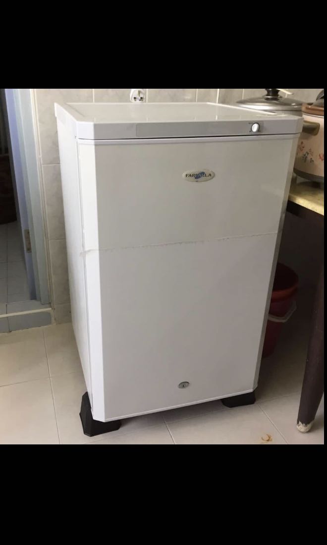 Farfalla Upright Breast Milk Freezer, TV & Home Appliances, Kitchen