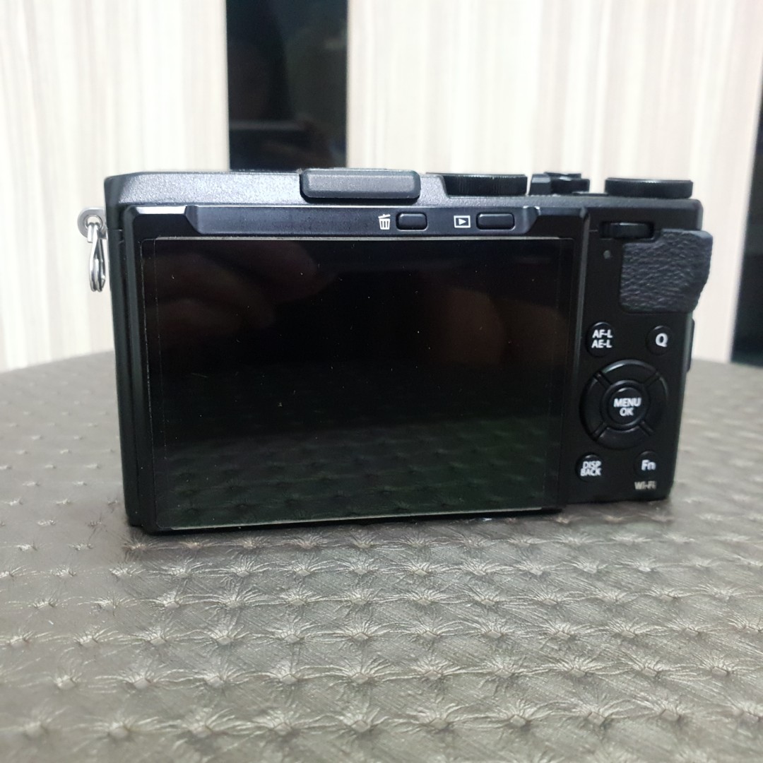 Preloved Fujifilm X70