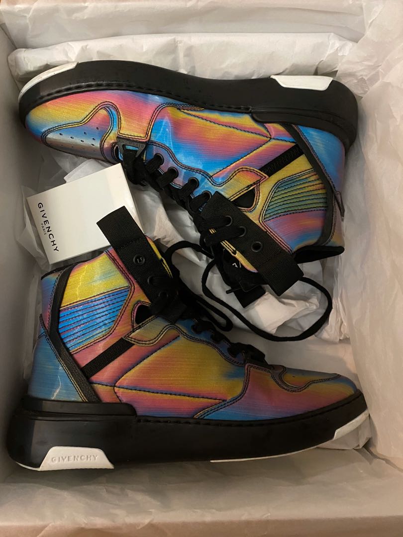 Givenchy 960 Multicolored Wing Sneaker High, Women's Fashion, Footwear,  Sneakers on Carousell