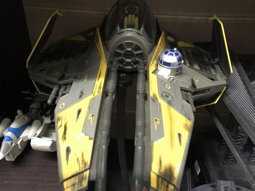 Anakin's hot sale fighter ship