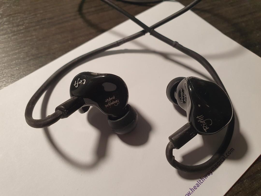 KZ earphone + Bluetooth module, Audio, Earphones on Carousell