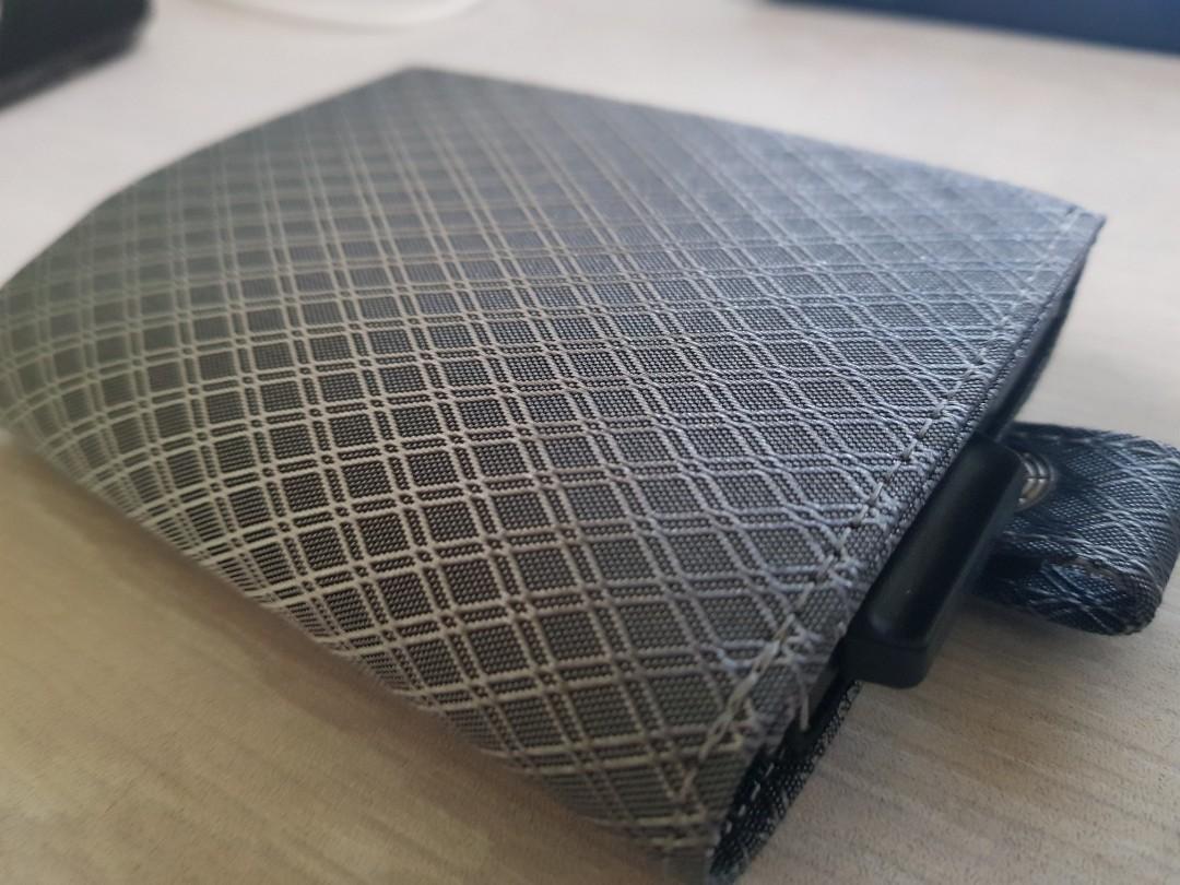 Mjolnir Slim Card Ejector Wallet Silver, Men's Fashion, Watches & Accessories, Wallets