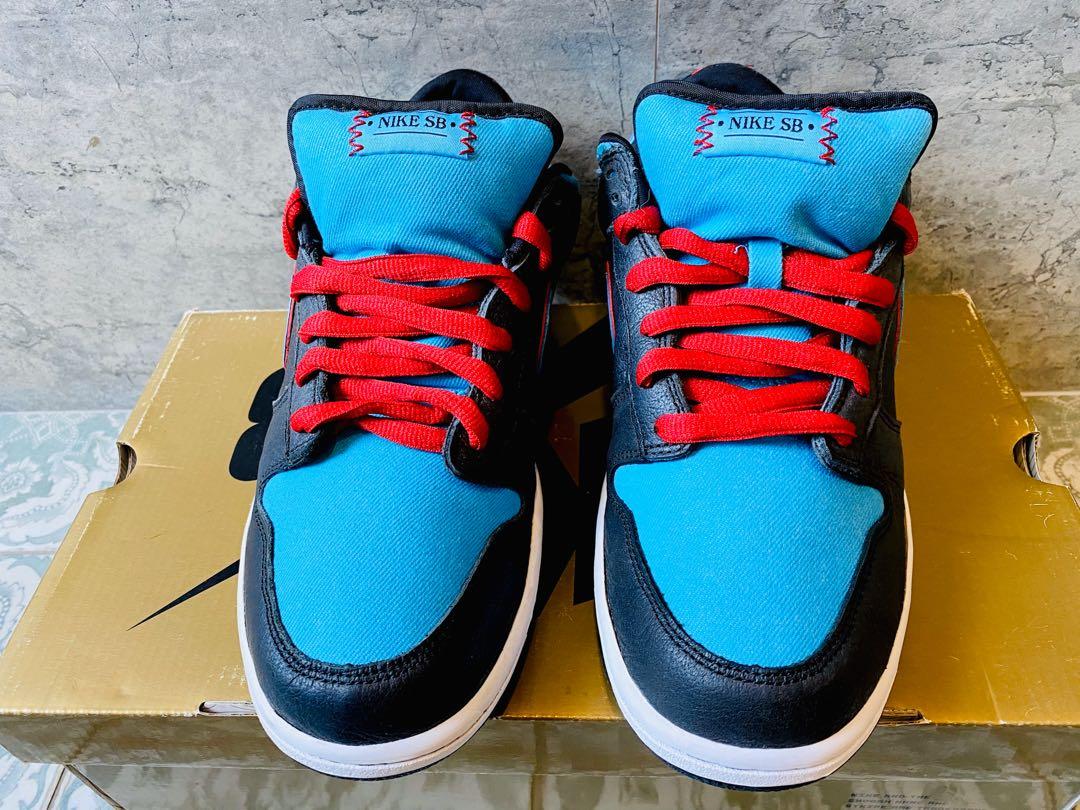 Nike SB Dunk Low Angels and Demons VNDS