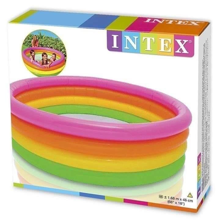 Portable pool (Category: Bathtub & Bath Accessories) located in Zaragoza. Submitted by sherree1281 (Listing ID 281185869, Image 3). Description: PRE-ORDER Intex pool ☑️Size: 1.68m x 46cm.