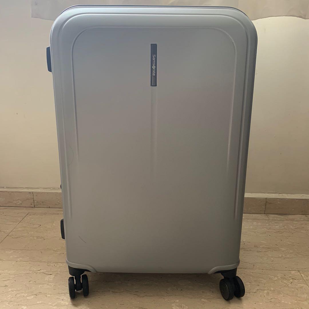 Samsonite T5 68cm Spinner Luggage with build in Scale Hobbies Toys Travel Luggage on Carousell