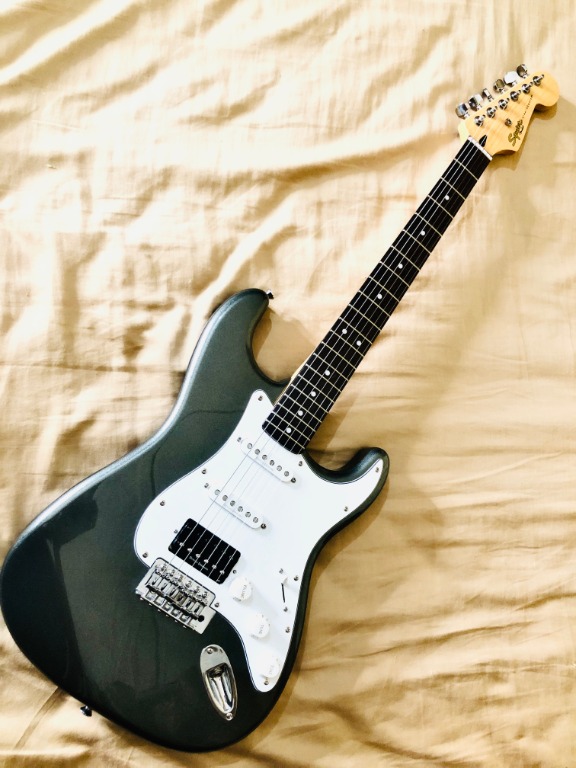 Squier vintage cheap modified stratocaster hss