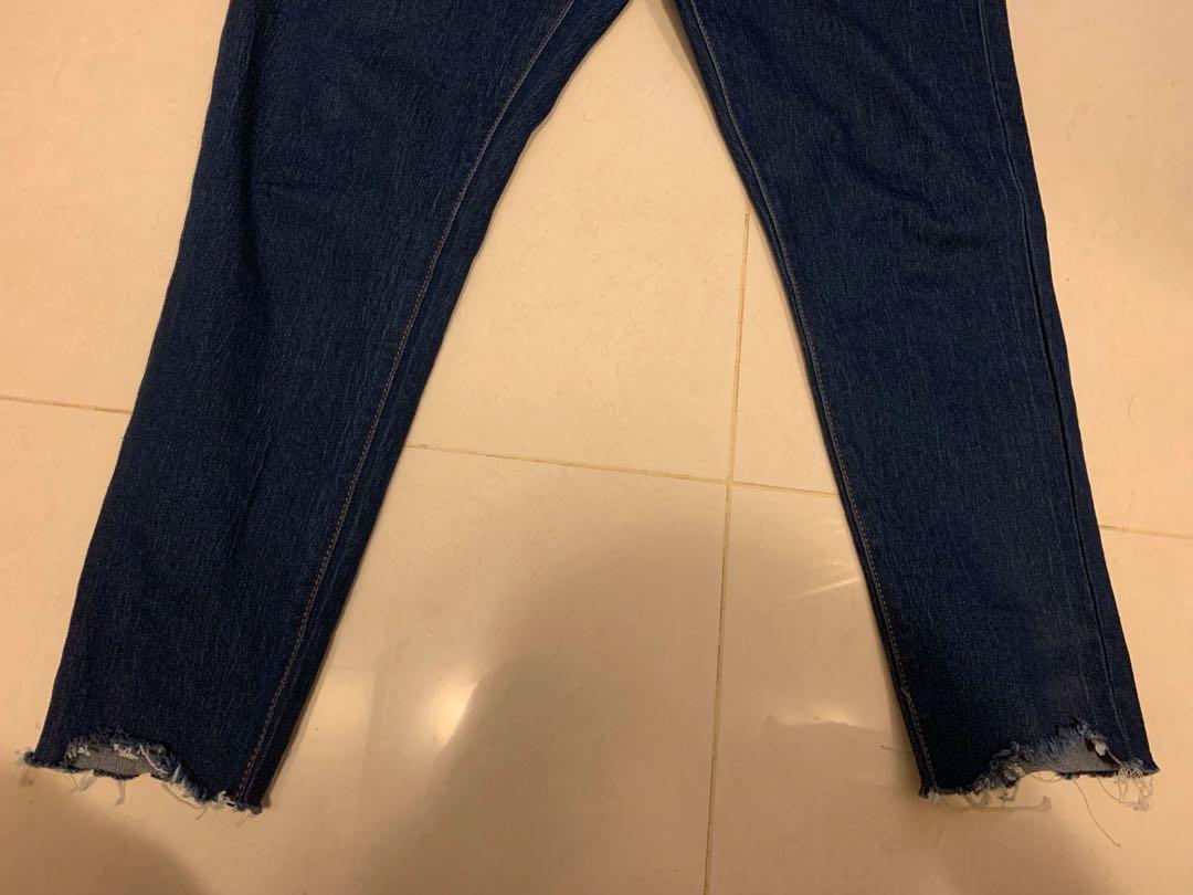 levis petite