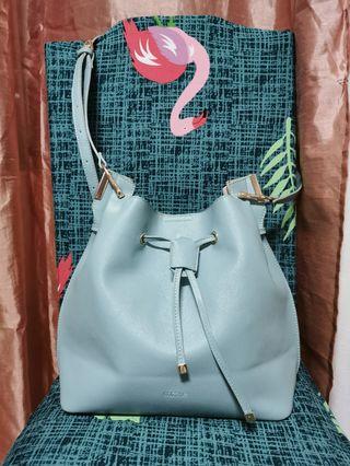 Mizzue Sling bag