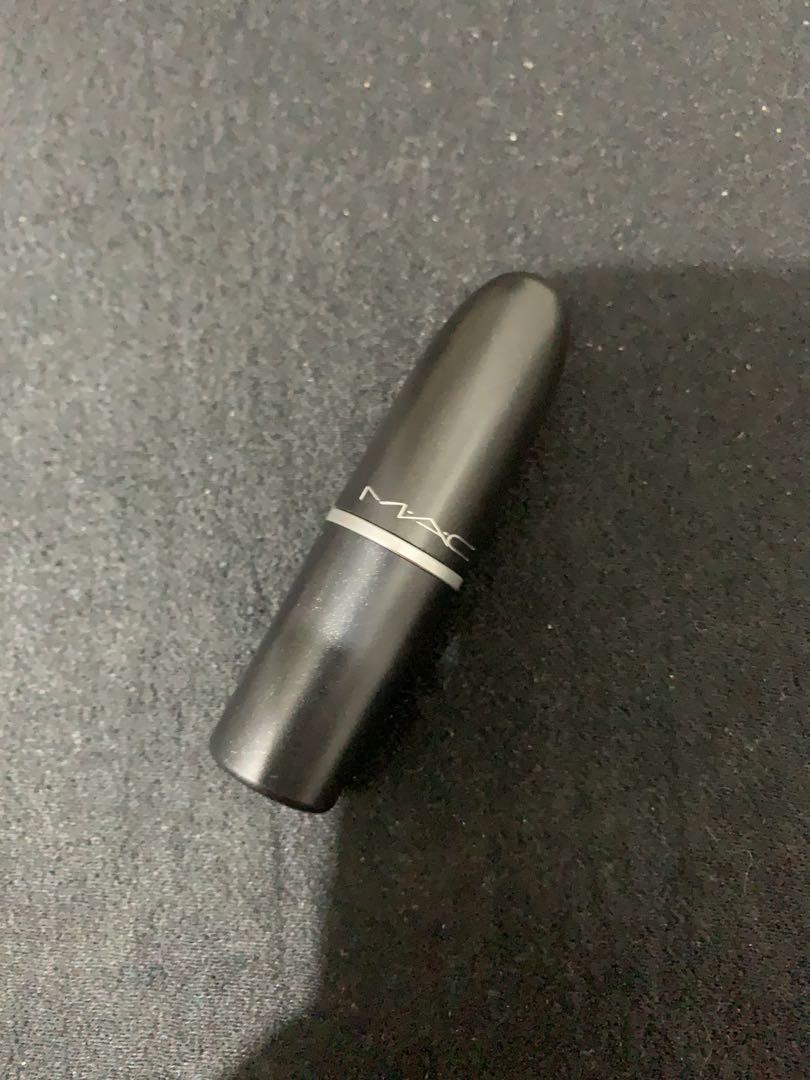 Authentic MAC Lipstick Beatrix (Category: Makeup) located in Pasig City. Submitted by lyly8 (Listing ID 281466344, Image 2). Description: 100% Authentic MAC Shade: Beatrix Matte Metallic Never been used! Rfs:Decluttering I accept thru gcash payments .