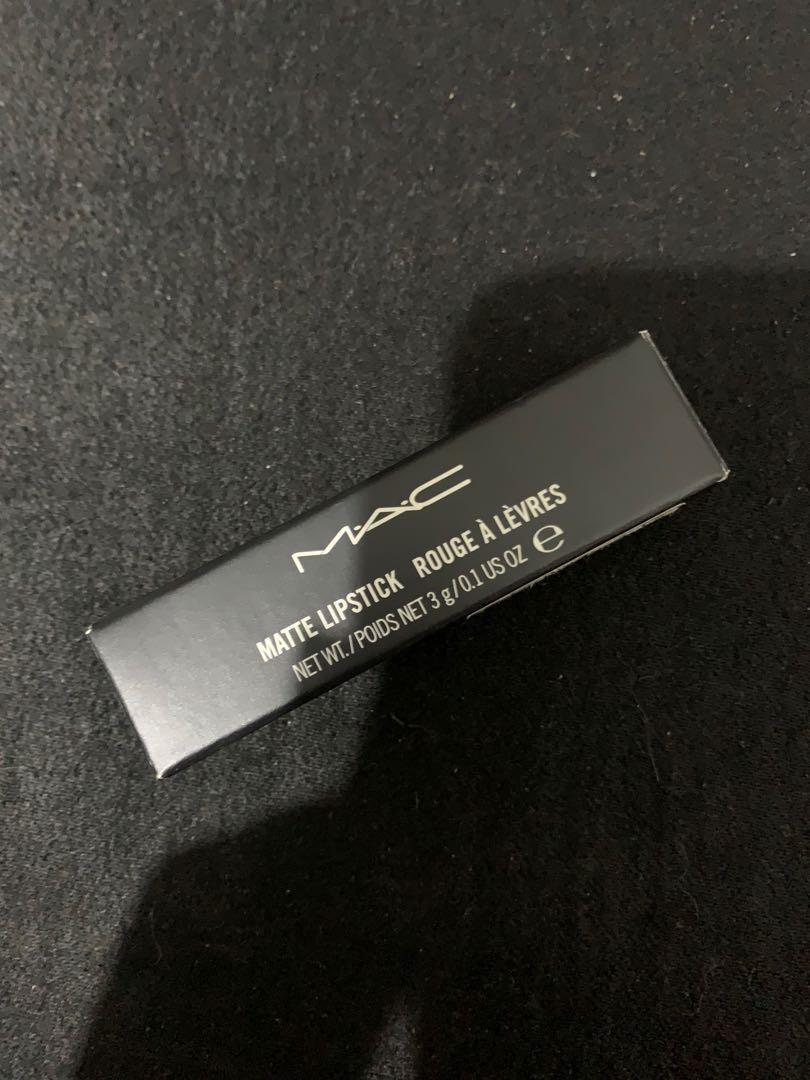 Authentic MAC Lipstick Beatrix (Category: Makeup) located in Pasig City. Submitted by lyly8 (Listing ID 281466344, Image 1). Description: 100% Authentic MAC Shade: Beatrix Matte Metallic Never been used! Rfs:Decluttering I accept thru gcash payments .