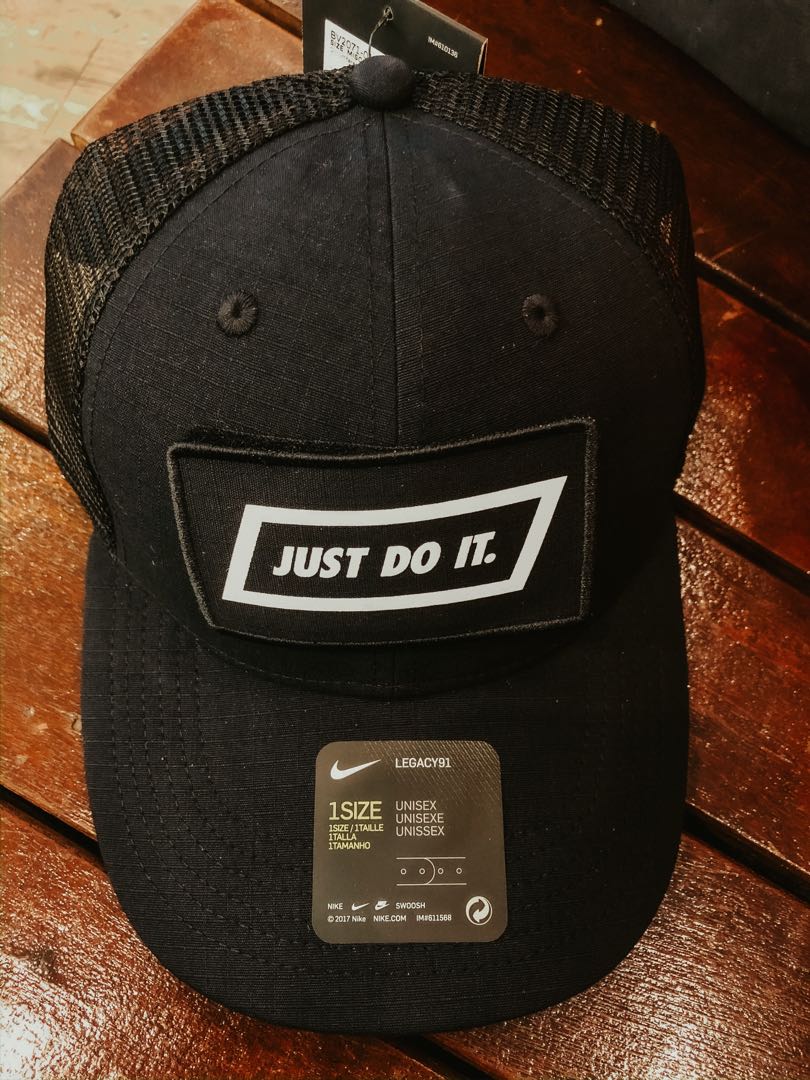 trucker nike