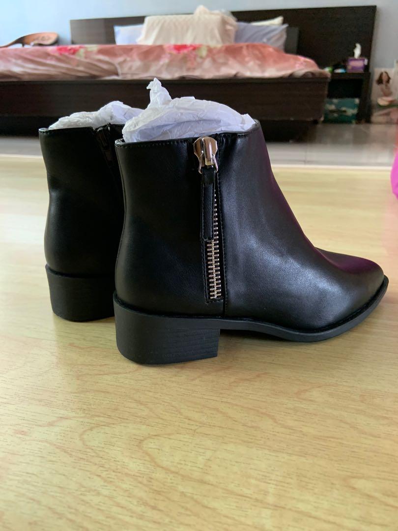Grande Largeur Black Ankle Boots BRAND NEW