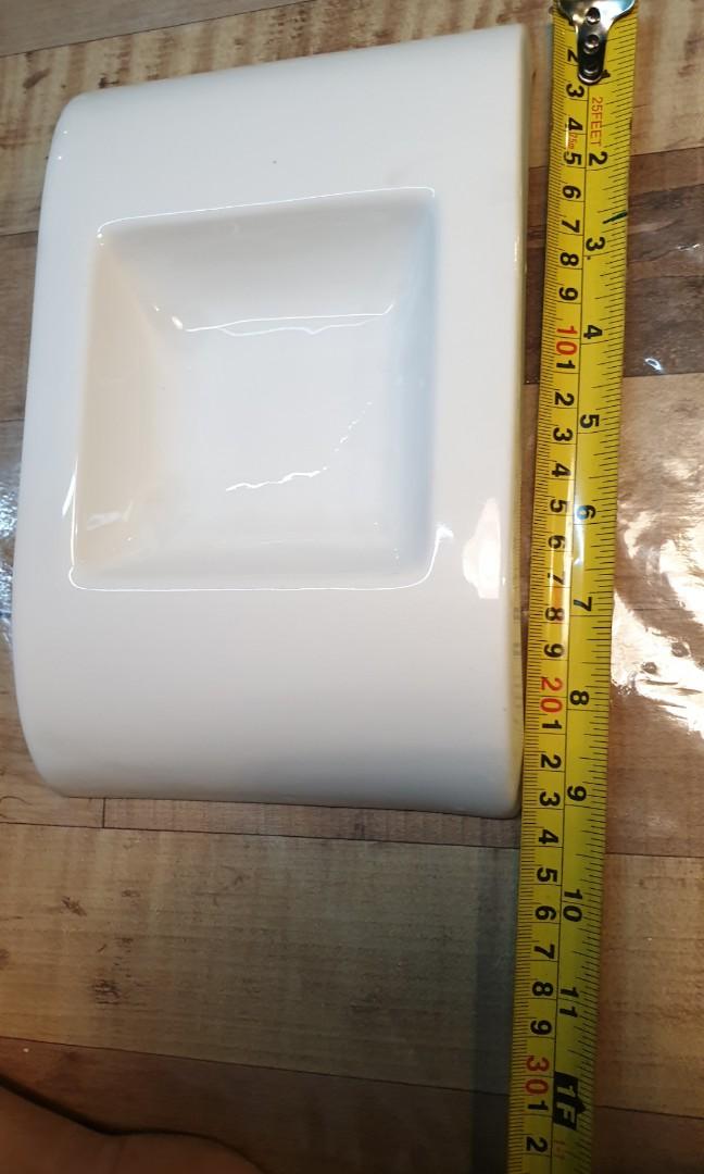 kitchenware (Category: Other Kitchenware & Tableware) located in Singapore. Submitted by anplusdb (Listing ID 281332443, Image 3). Description: For Dessert, Fruits and other be used for display too.. Nice presentation. Walk In Anna@108. Cash and carry. No delivery.