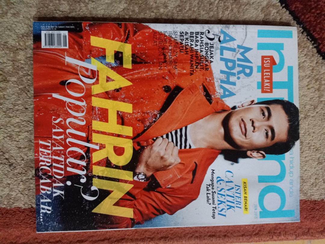 Majalah fesyen/hiburan intrend fahrin ahmad, Books u0026 Stationery