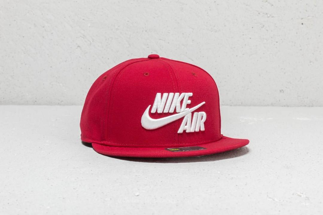 red nike air hat
