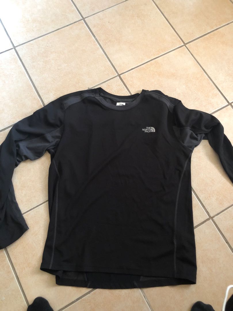 North face dri fit, Men's Fashion, Activewear on Carousell
