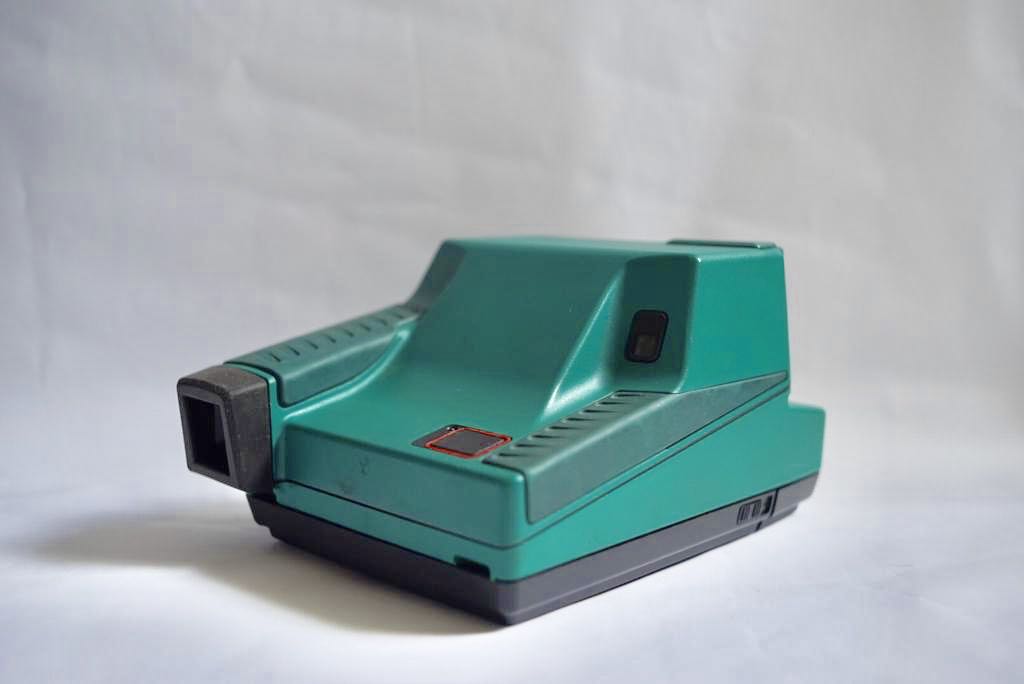 Polaroid Impulse 600 Camera (item 1104)