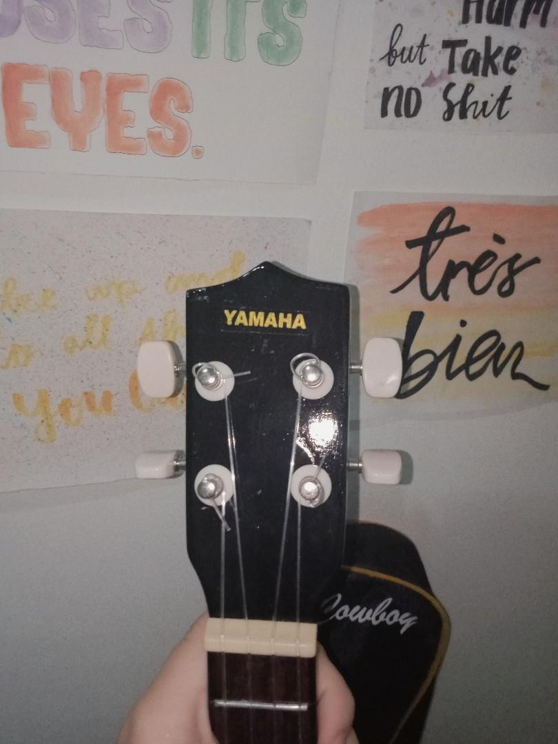 Ukulele yamaha FG-30