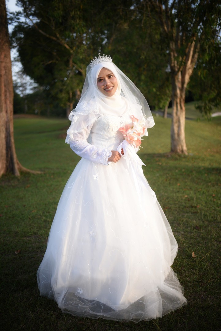 Gown pengantin hot sale