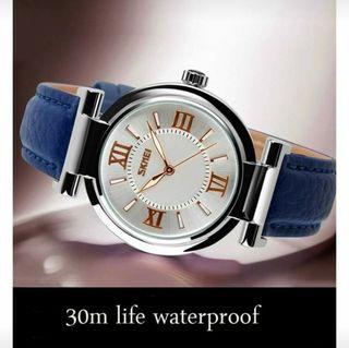Ladies watch waterproof leather