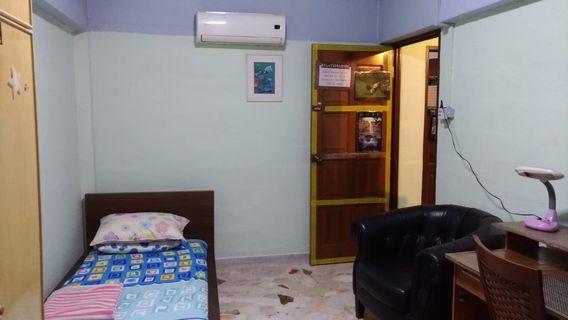 Prefer guy...Nice common room for Rent (Jurong)