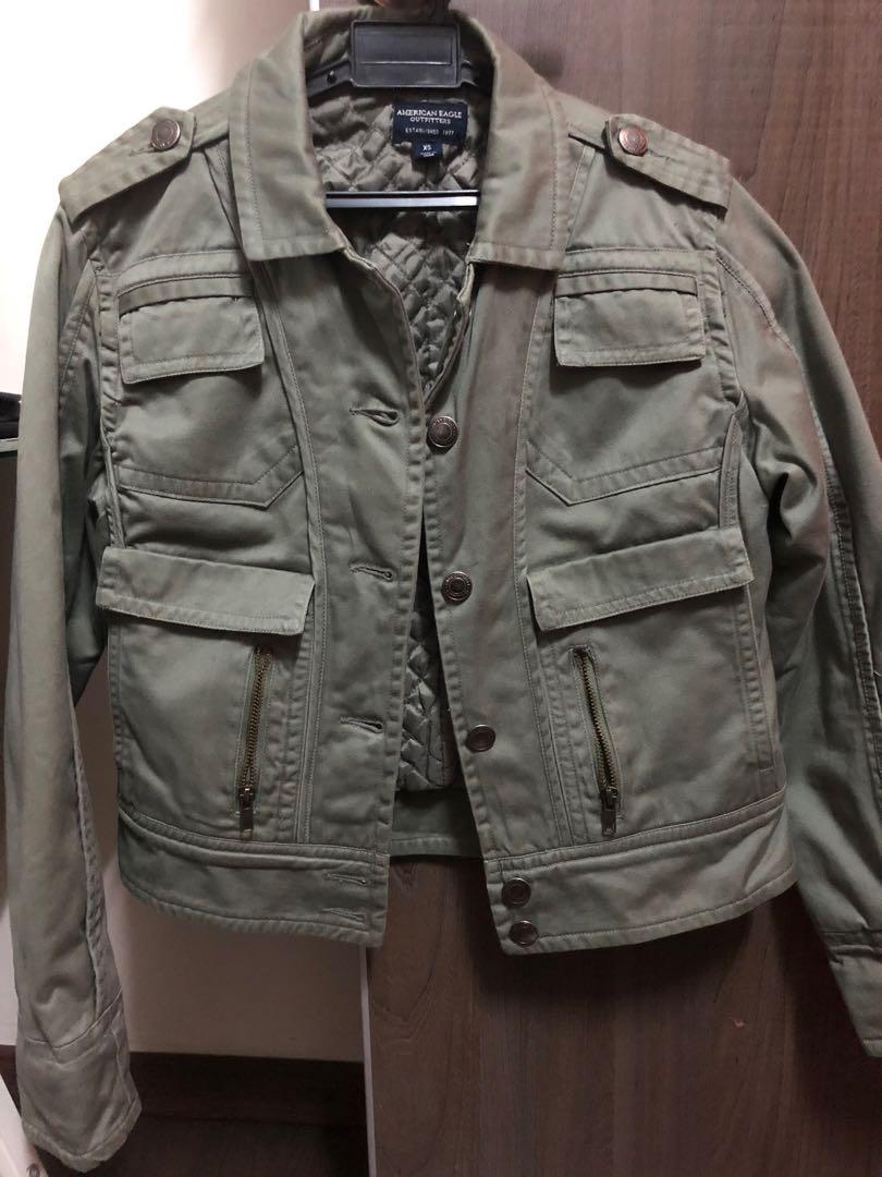 AE Jacket (Category: Coats, Jackets and Outerwear) located in Ampang. Submitted by le.bon.coin (Listing ID 281546475, Image 1). Description: .