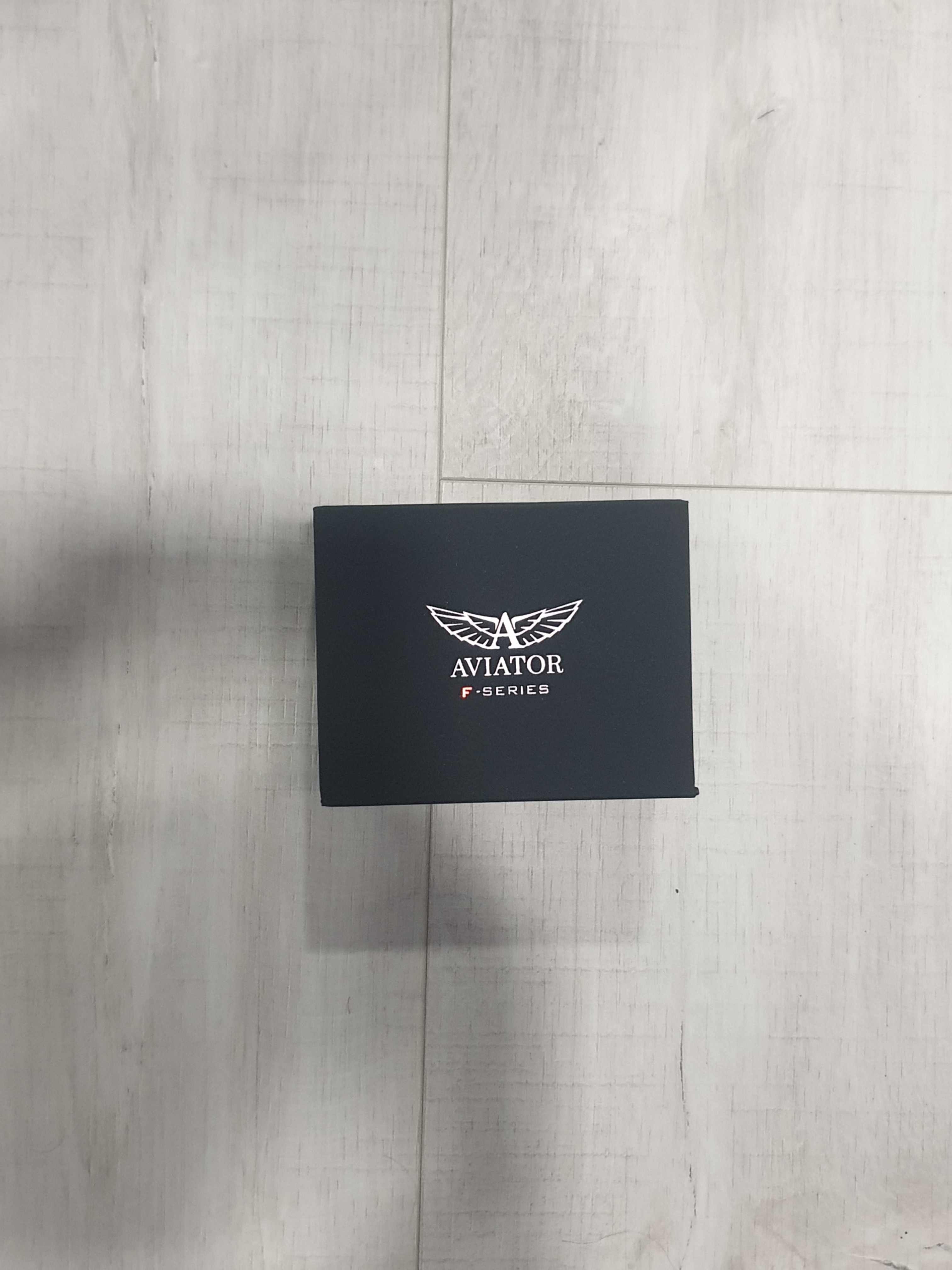 Aviator watch safra clearance