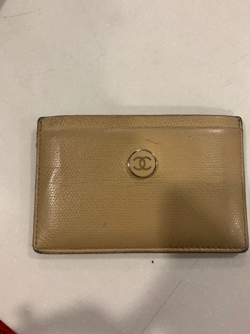 Chanel card holder (Category: Luxury Bags & Wallets) located in Cavite. Submitted by lovedmnl (Listing ID 281575755, Image 1). Description: Preowned Rank B Has rubbings Guaranteed authentic 5k last price No inclusion .