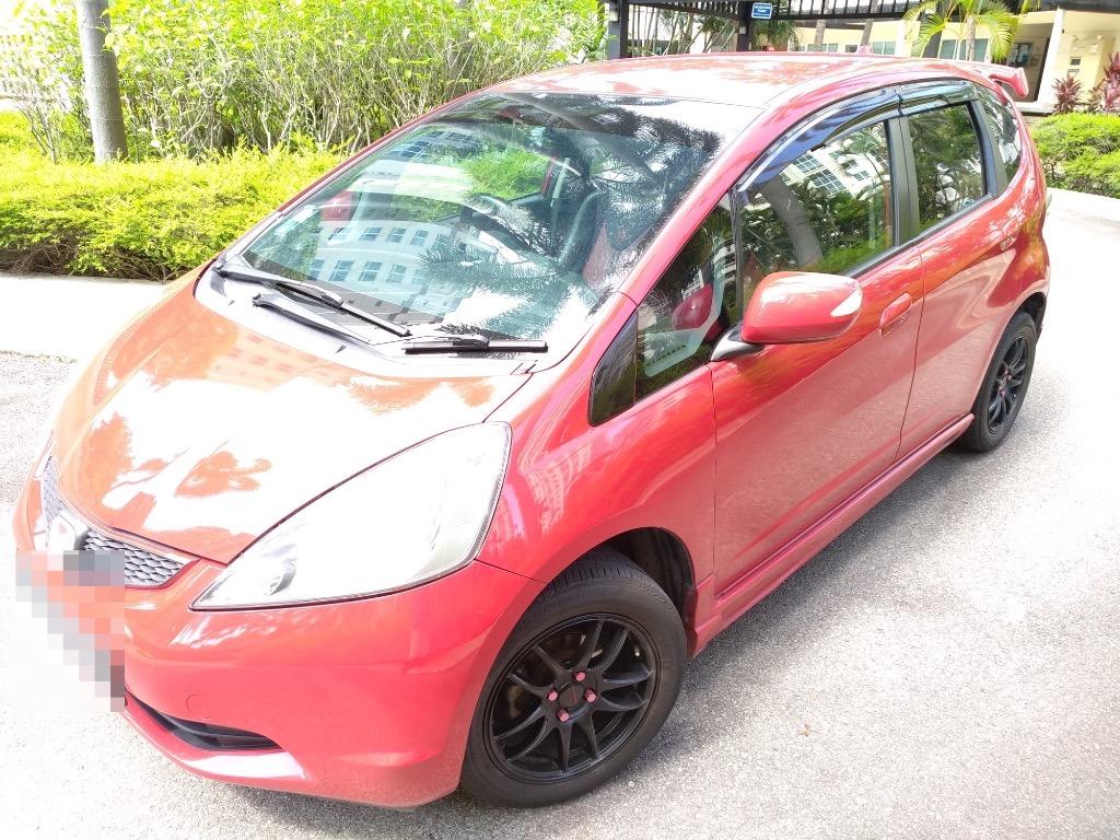 Cheap Car  Rental for personal Grab Gojek  and PHV Driving 