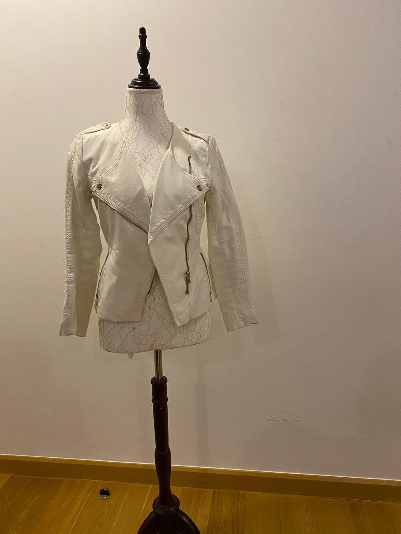 Dress Outerwear #IWD2020 (Category: Dresses) located in Makati City. Submitted by mydeclutteringsale (Listing ID 281654645, Image 1). Description: .